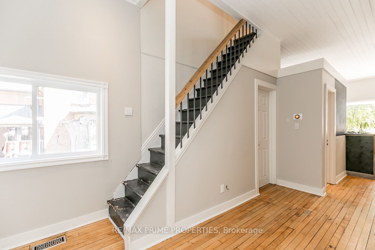 19108 Centre St, #Unit 1