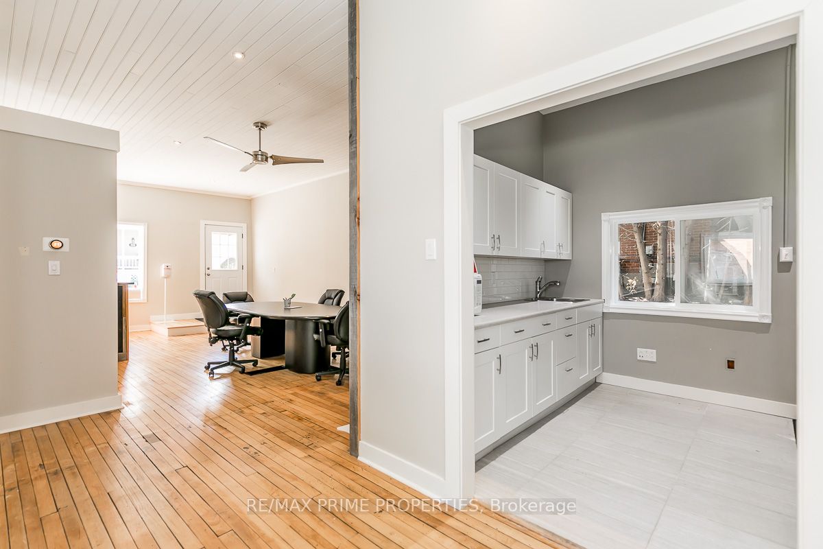 19108 Centre St, #Unit 1