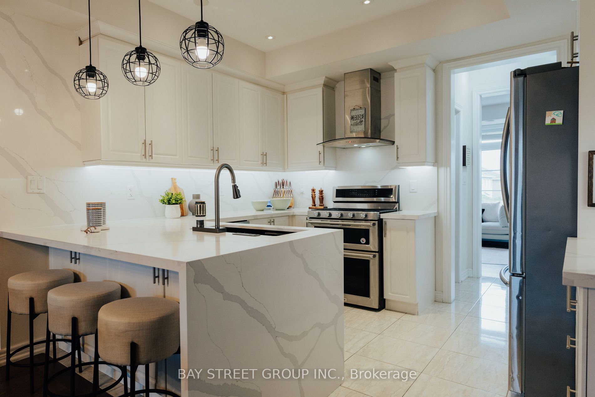 81 Luzon Ave