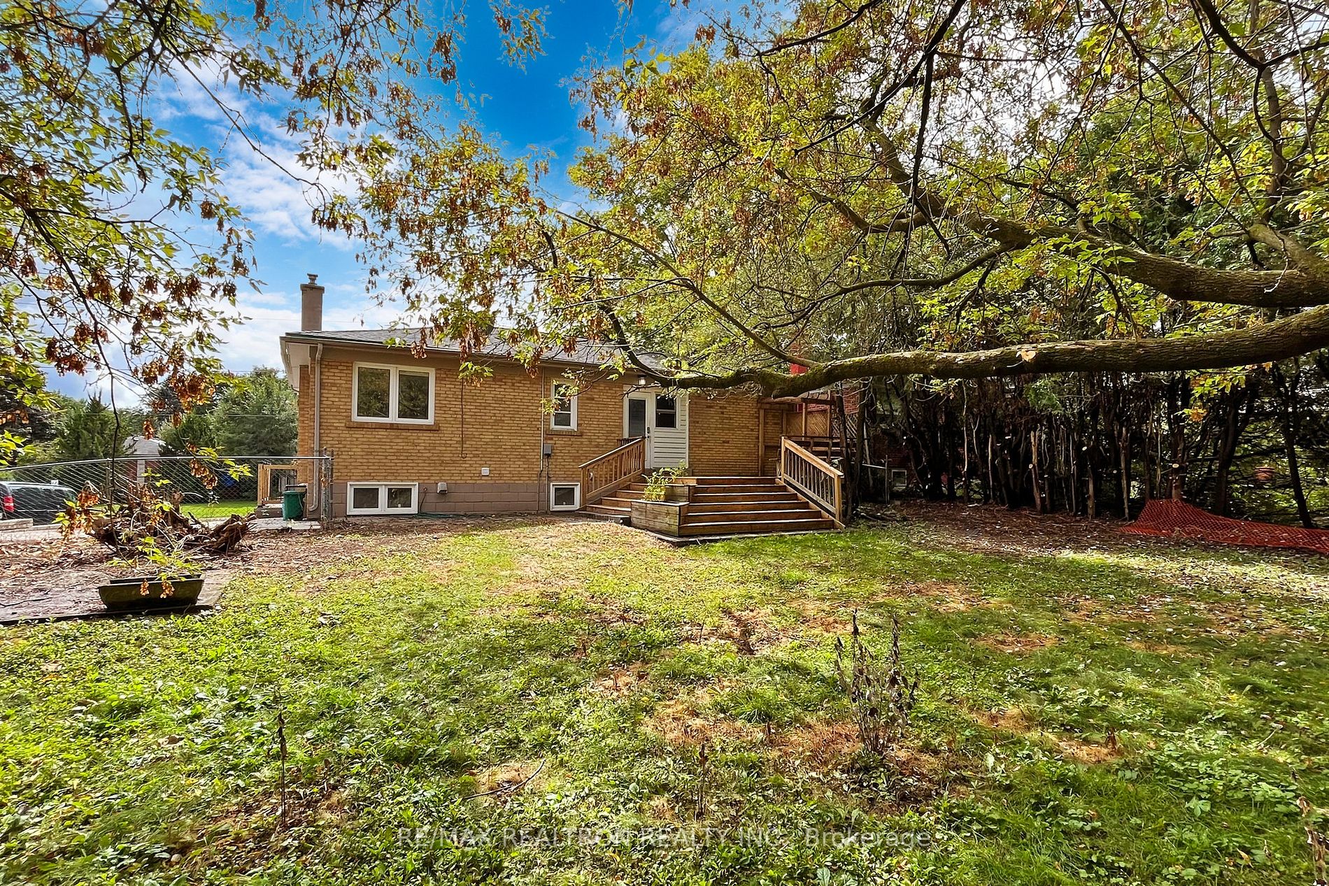 75 Millard Ave, #Main