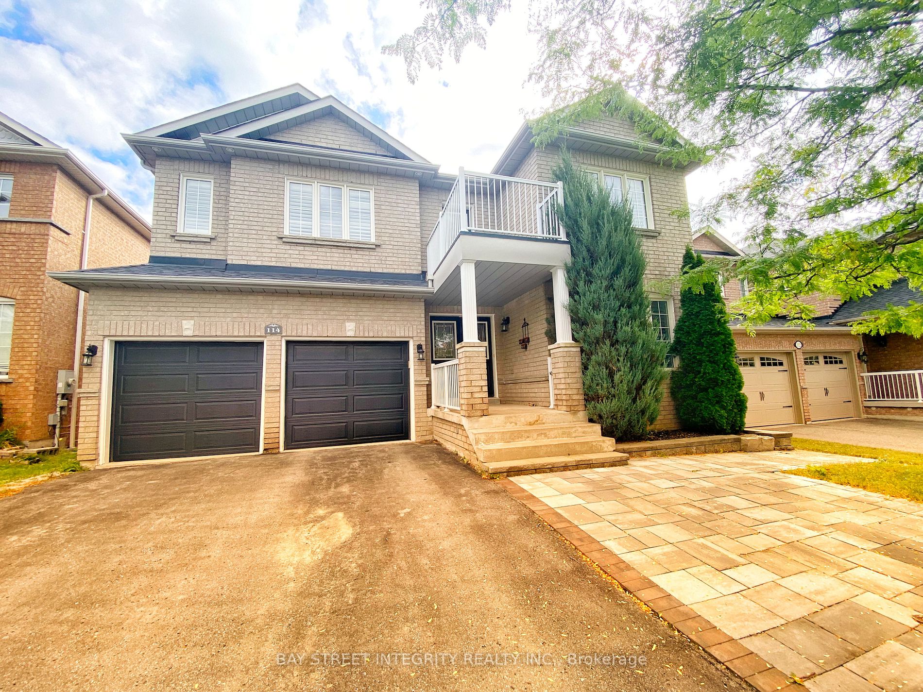 114 Red River Cres, #Main