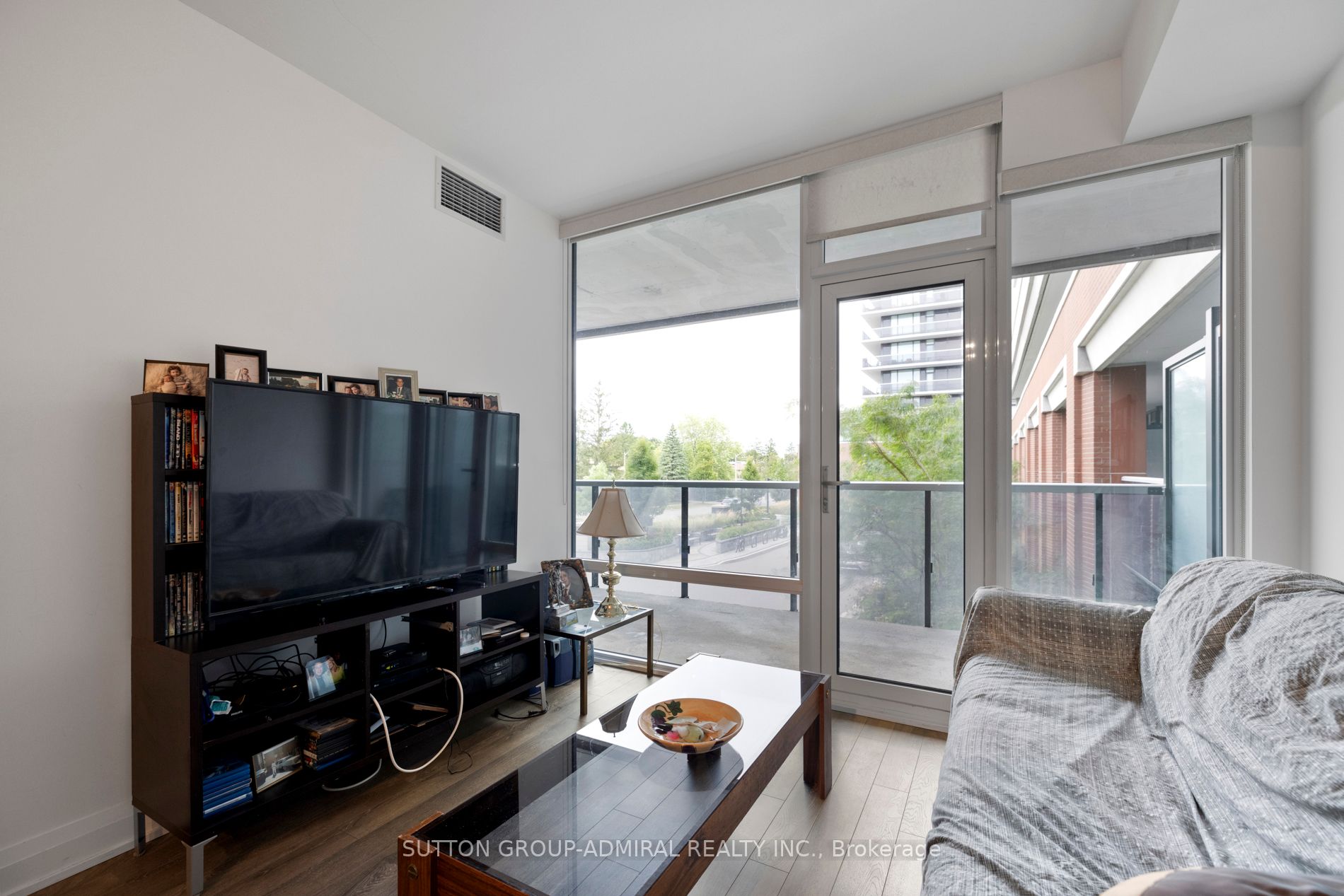 4800 Highway 7, #240