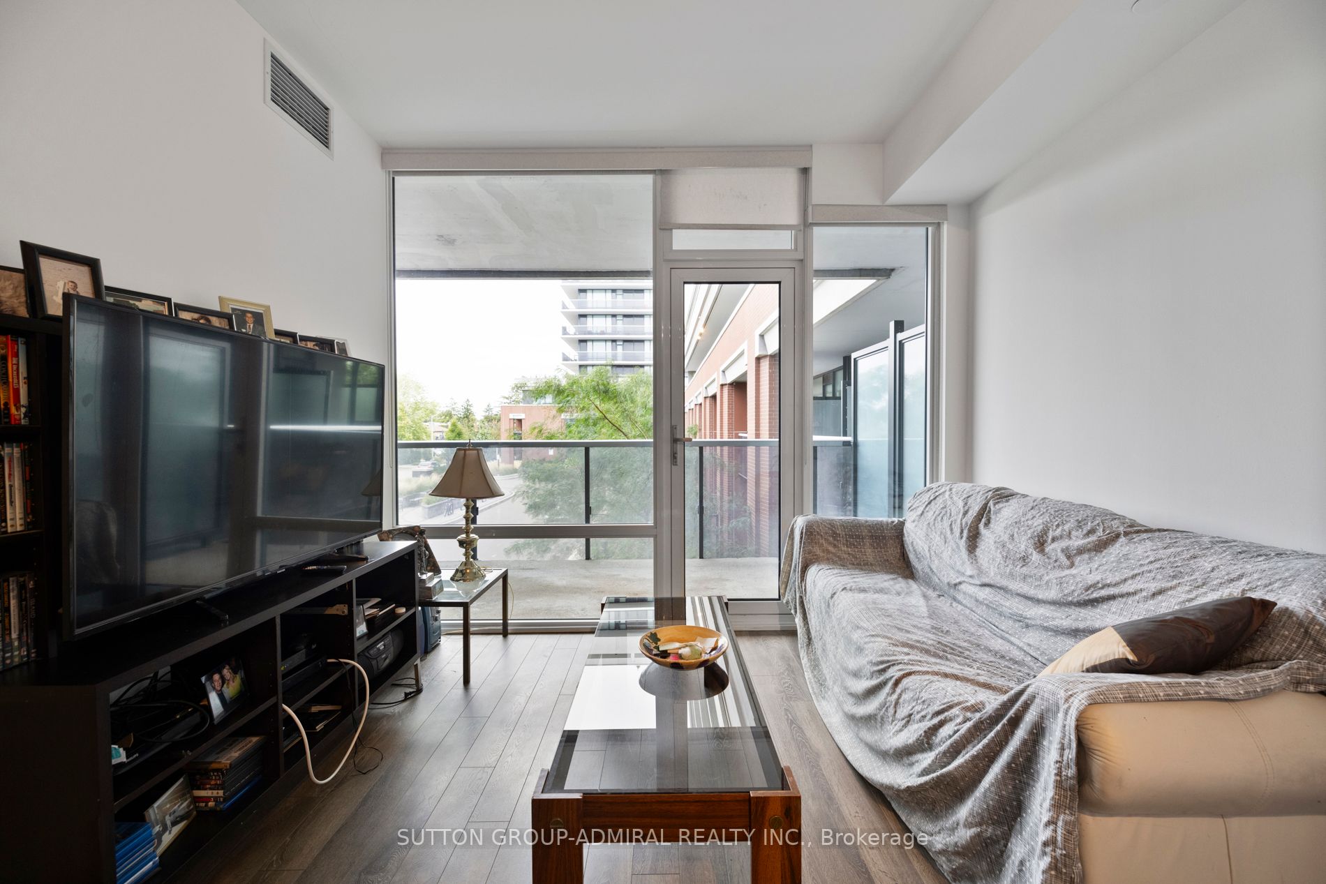4800 Highway 7, #240