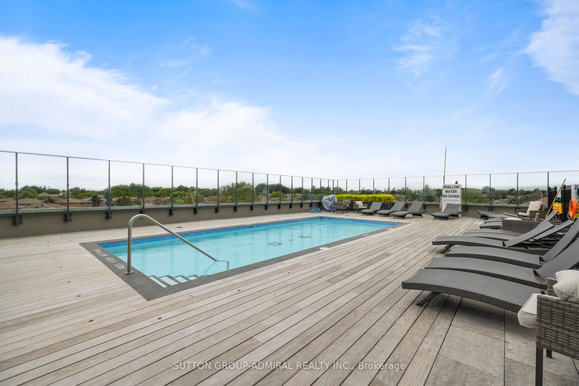 4800 Highway 7, #240
