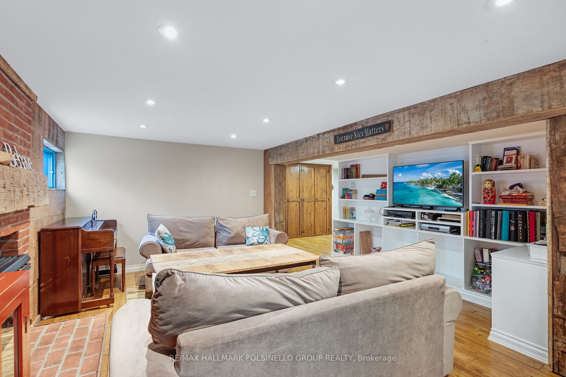 64 Aspen Cres