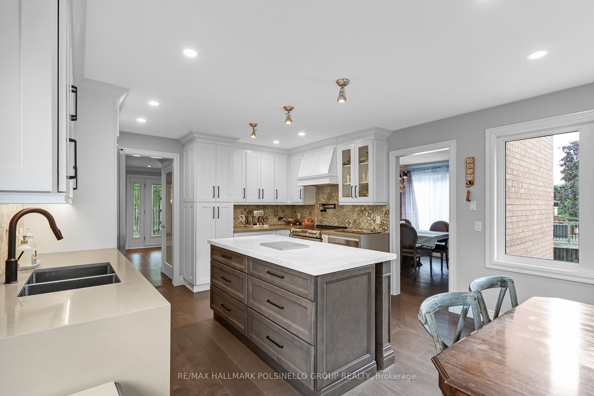 64 Aspen Cres