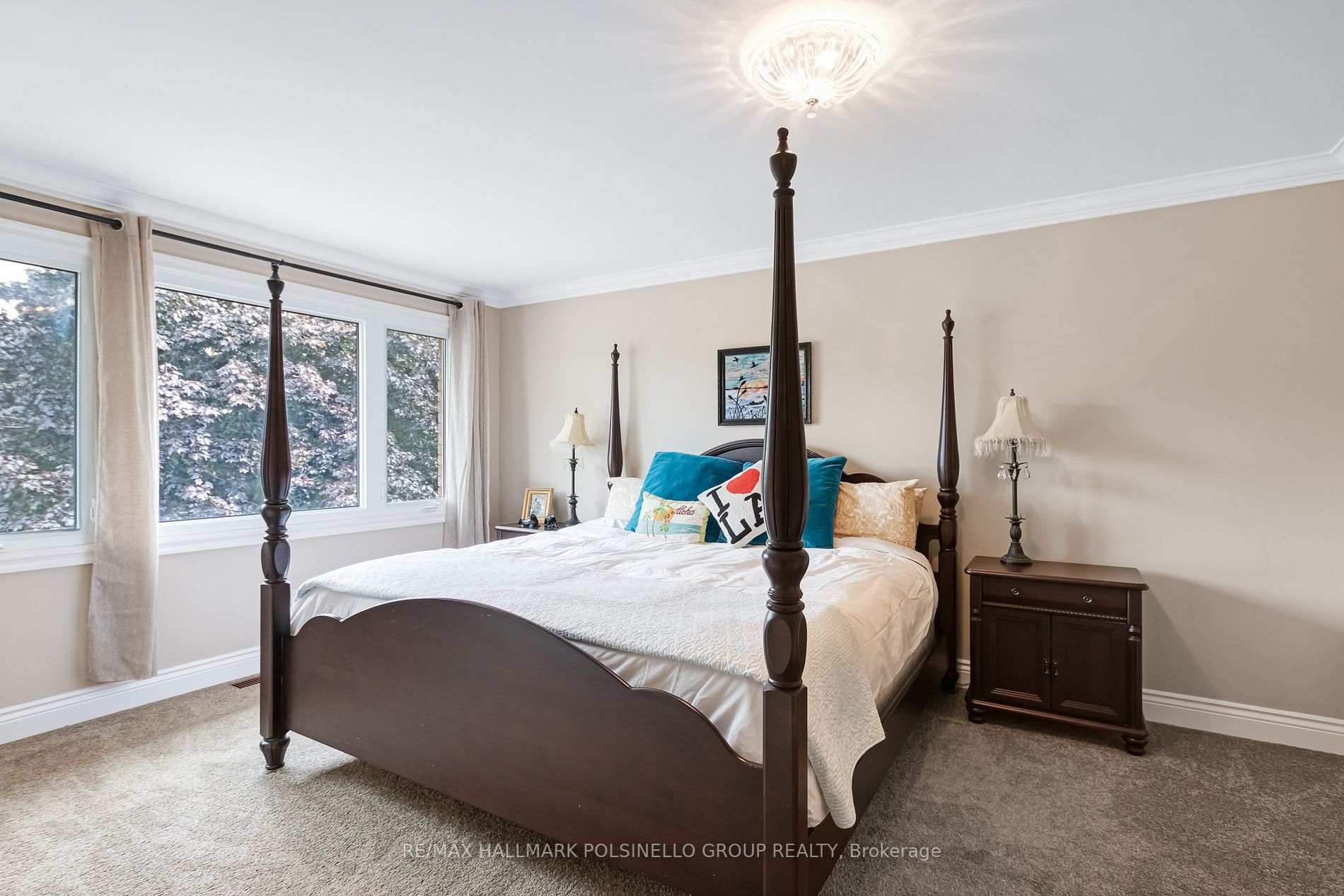 64 Aspen Cres