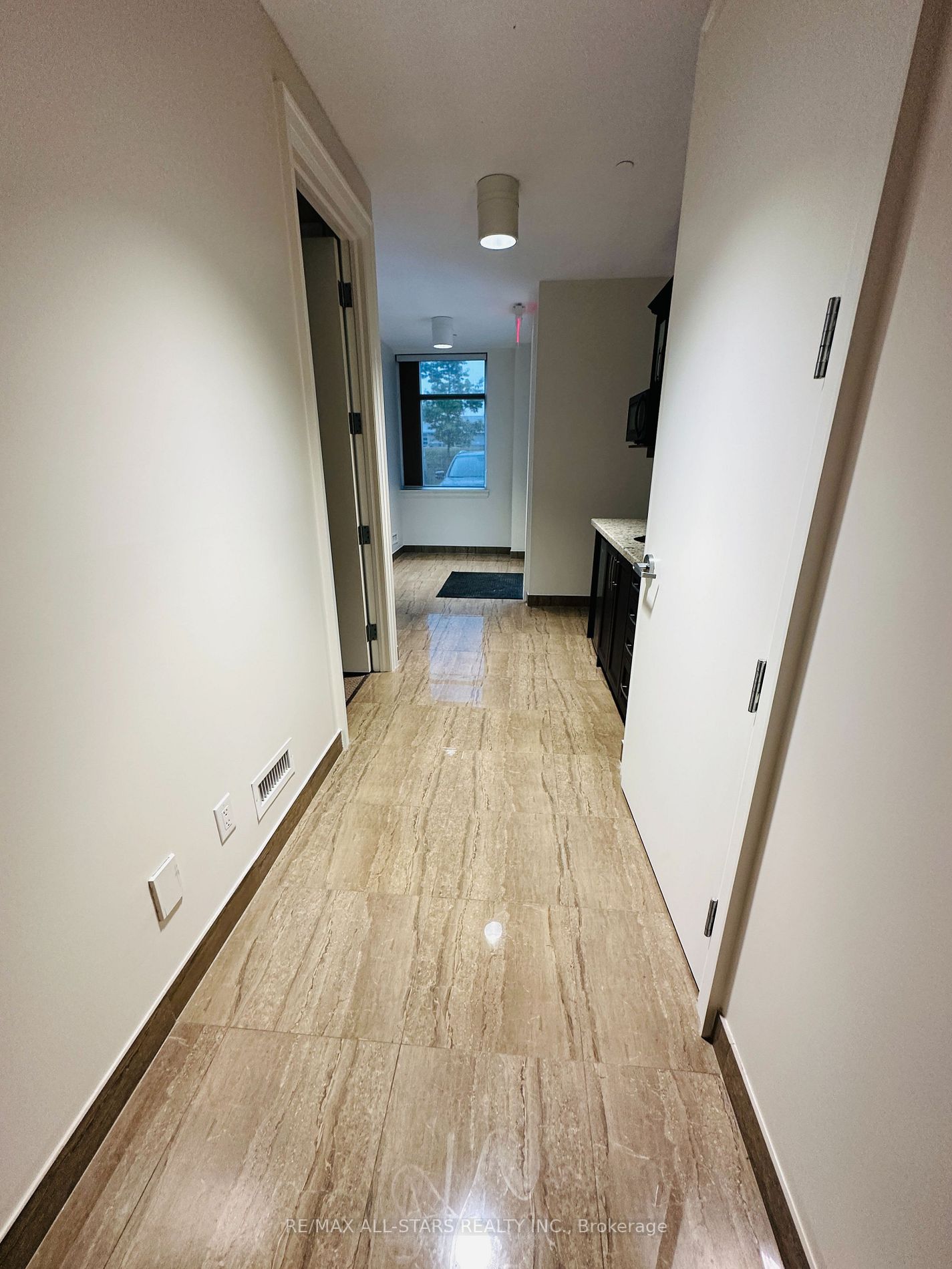30 Innovator Ave, #9 Main