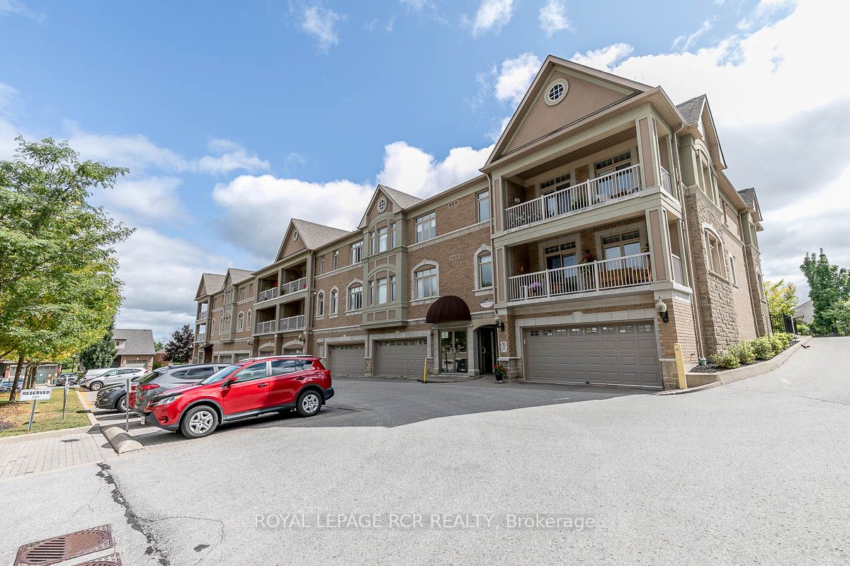 2 Briar Hill Hts, #205