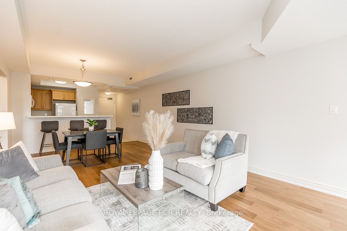 2 Briar Hill Hts, #205