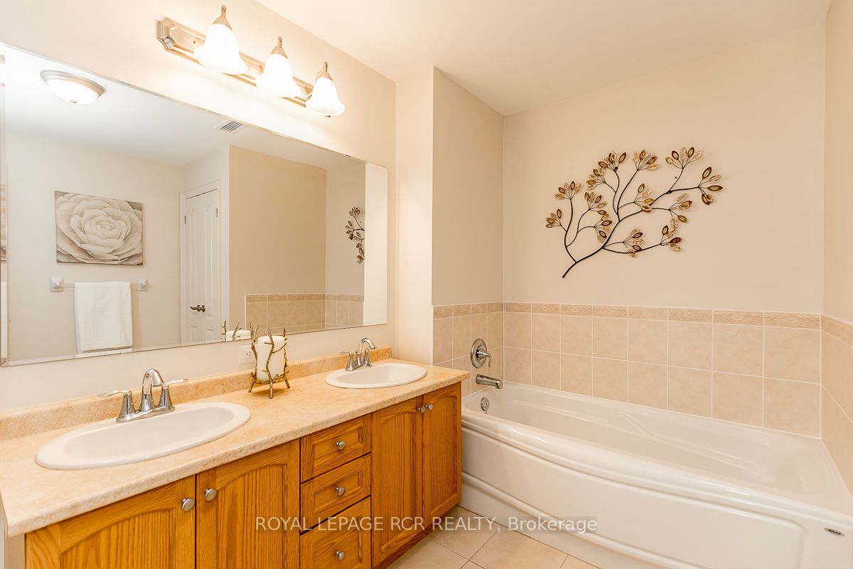 2 Briar Hill Hts, #205