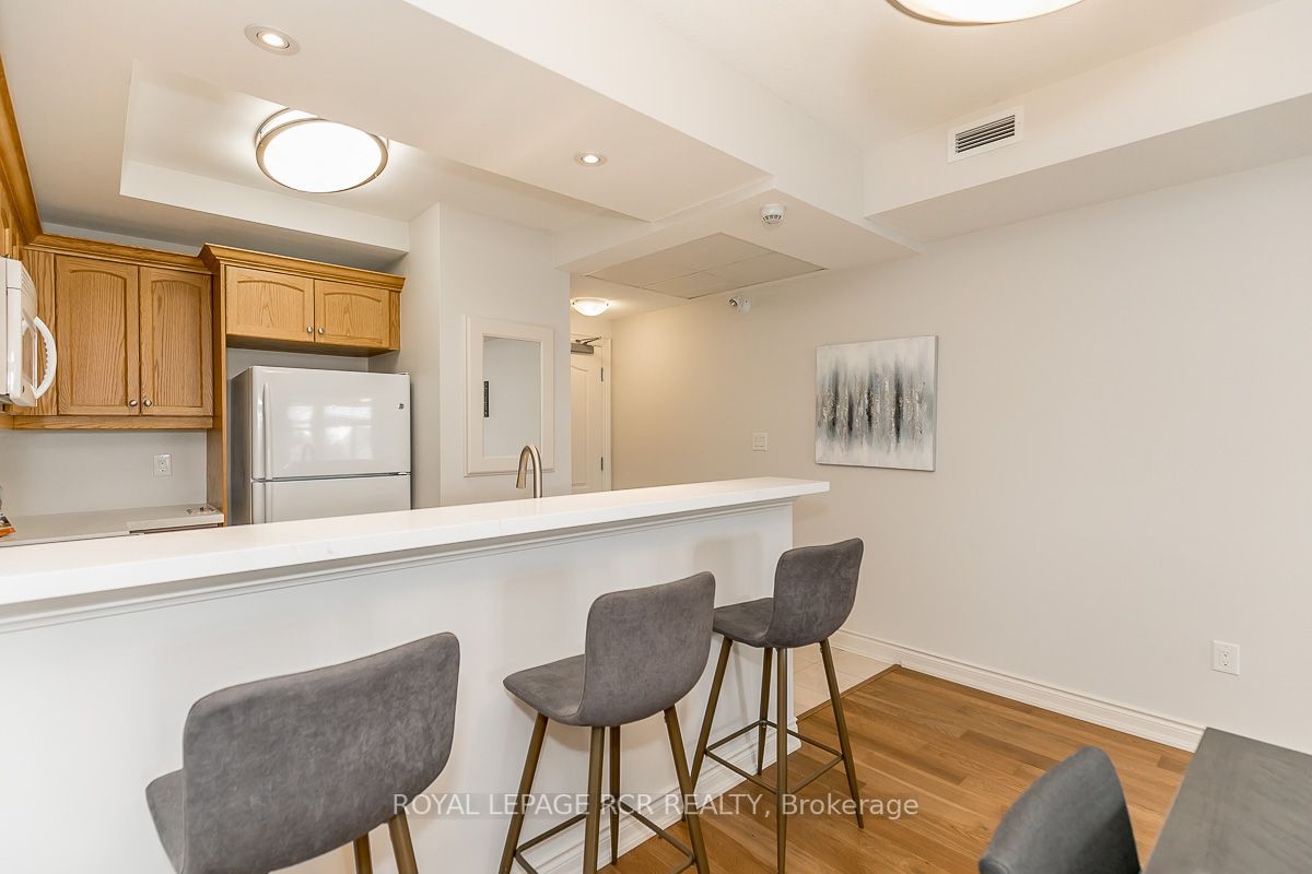 2 Briar Hill Hts, #205