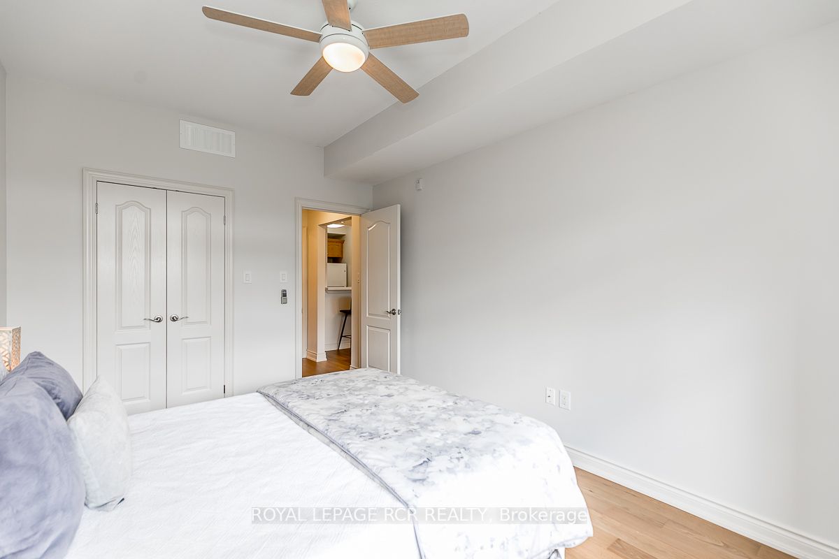 2 Briar Hill Hts, #205