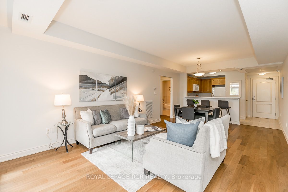 2 Briar Hill Hts, #205