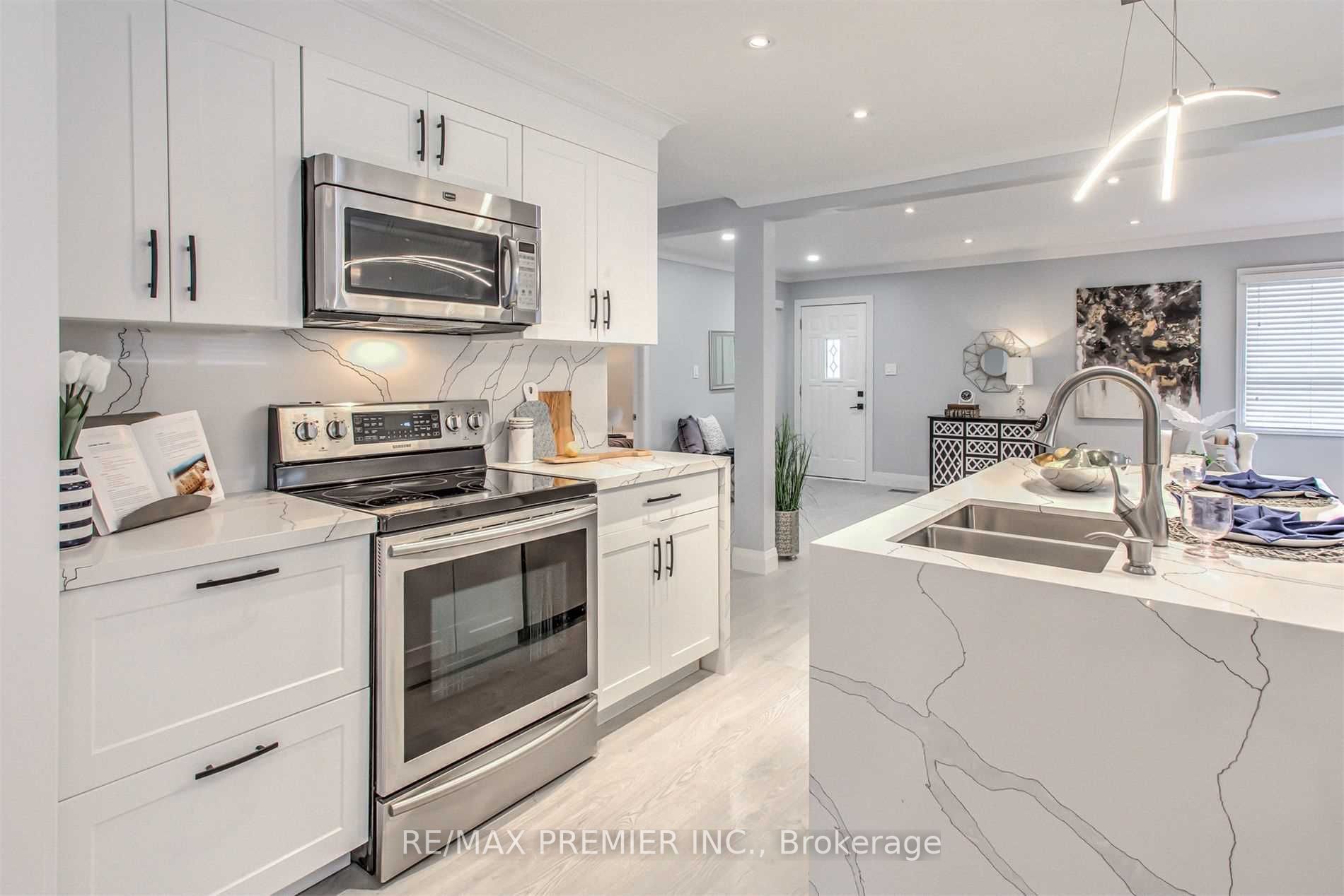 254 Andrew St