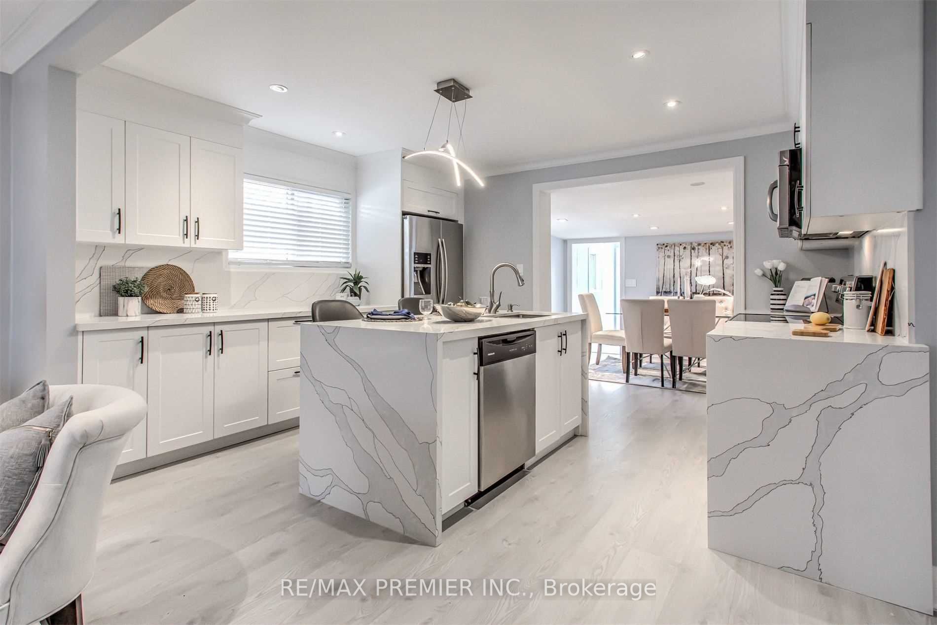 254 Andrew St