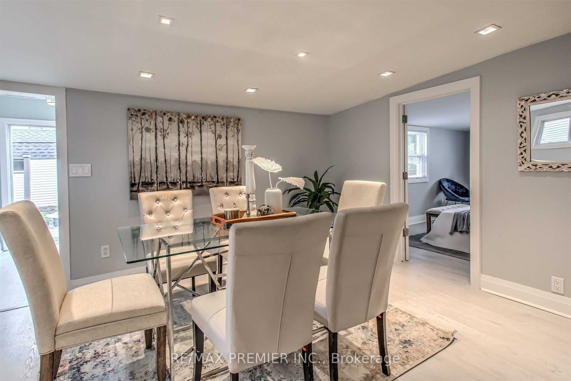 254 Andrew St