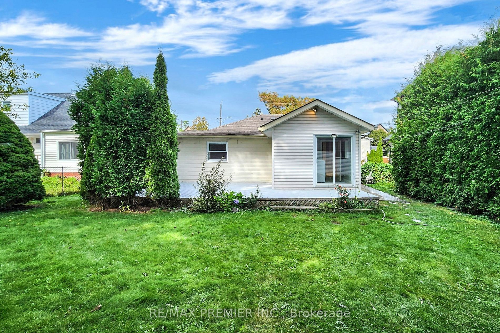 254 Andrew St