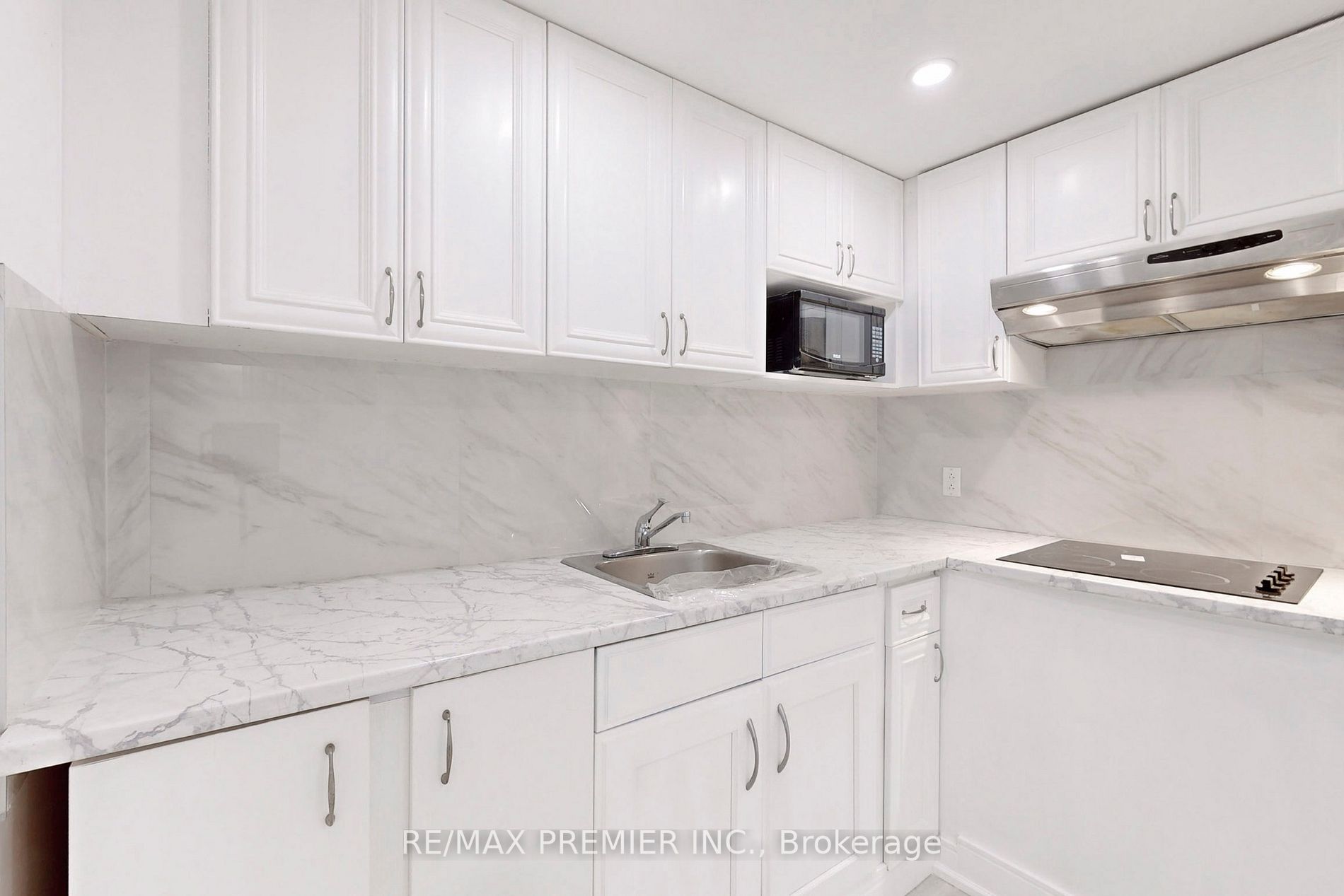 254 Andrew St