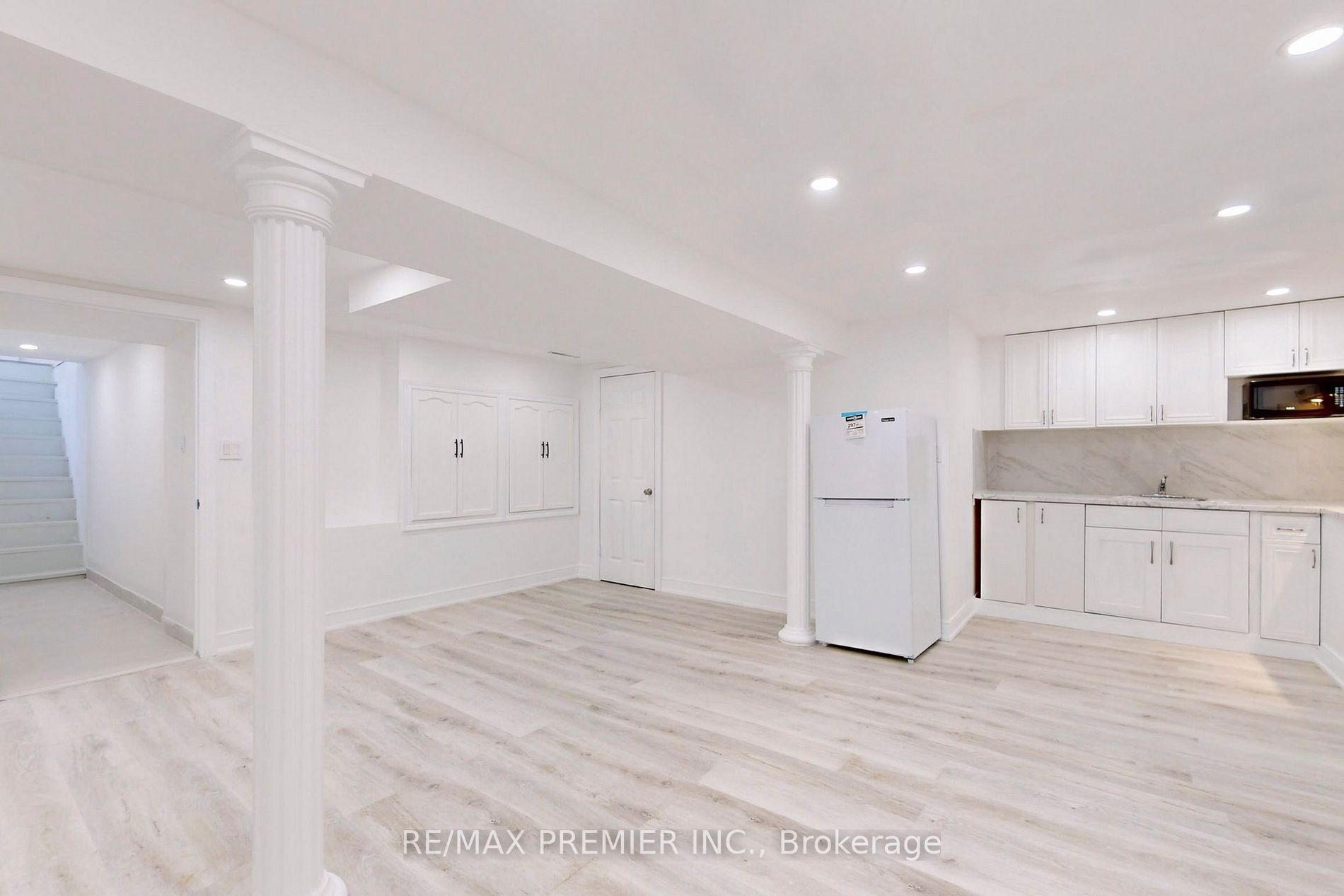 254 Andrew St