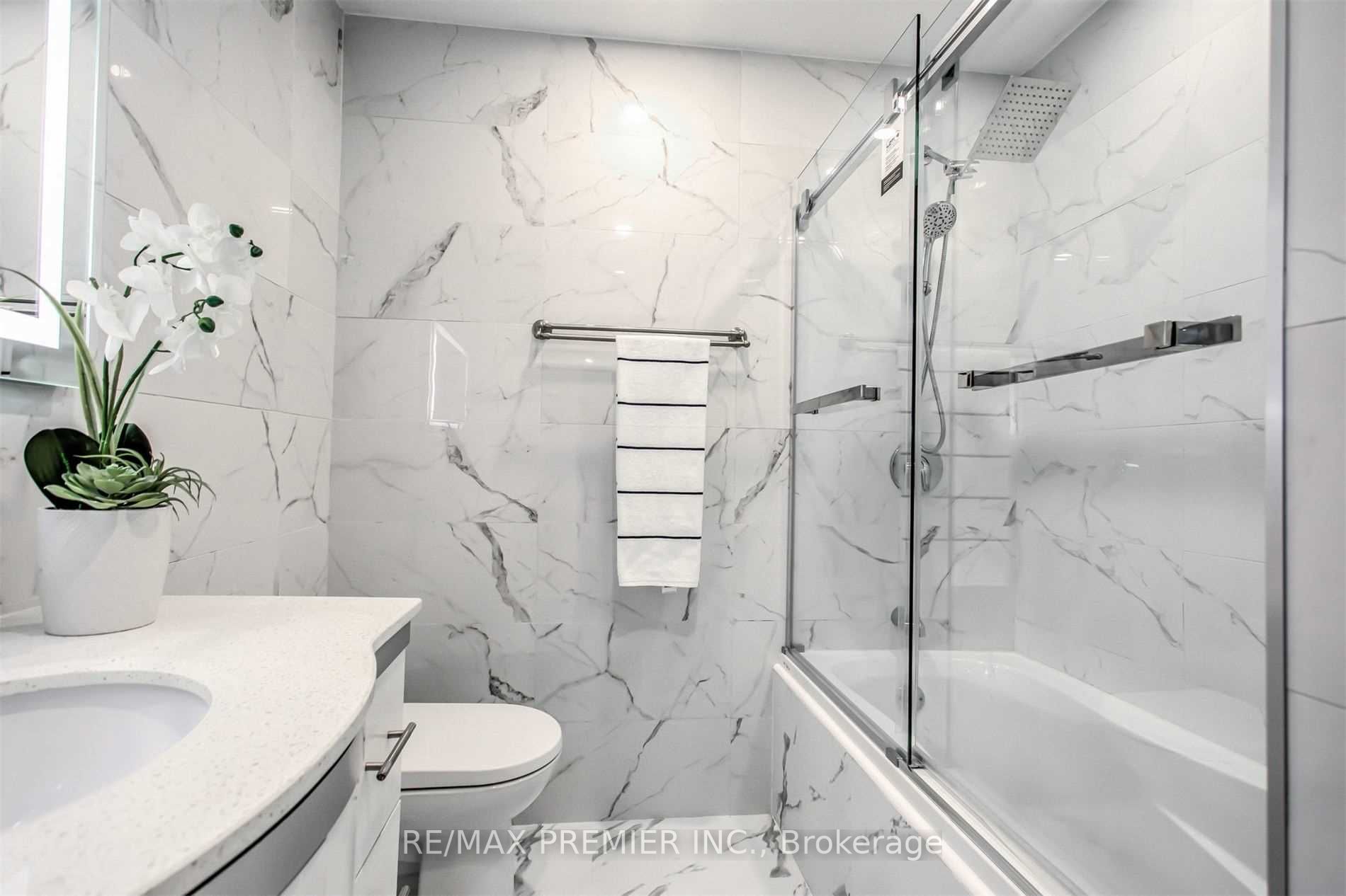 254 Andrew St