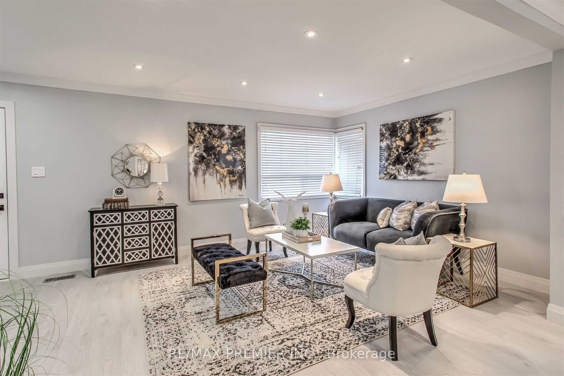 254 Andrew St
