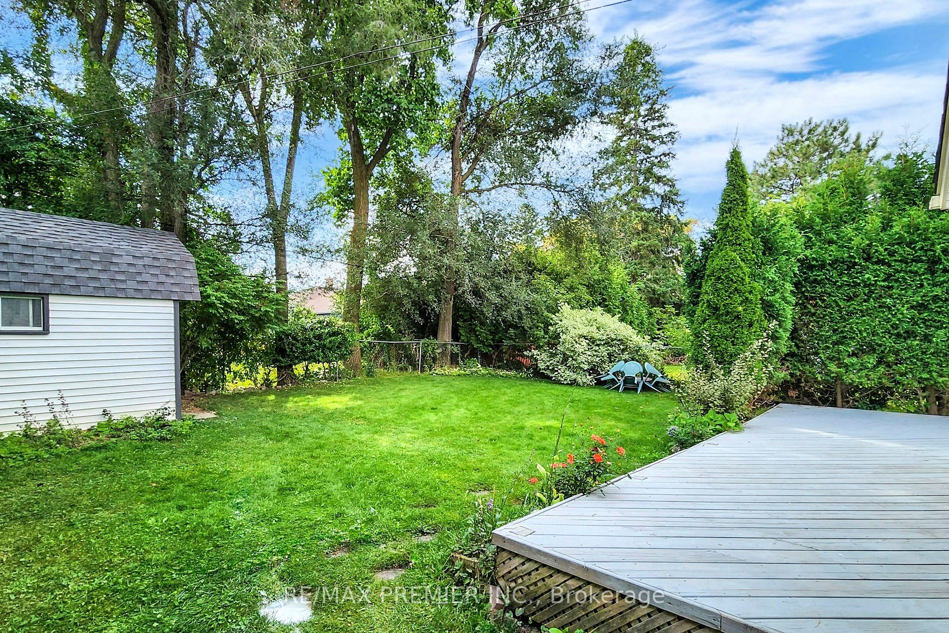 254 Andrew St