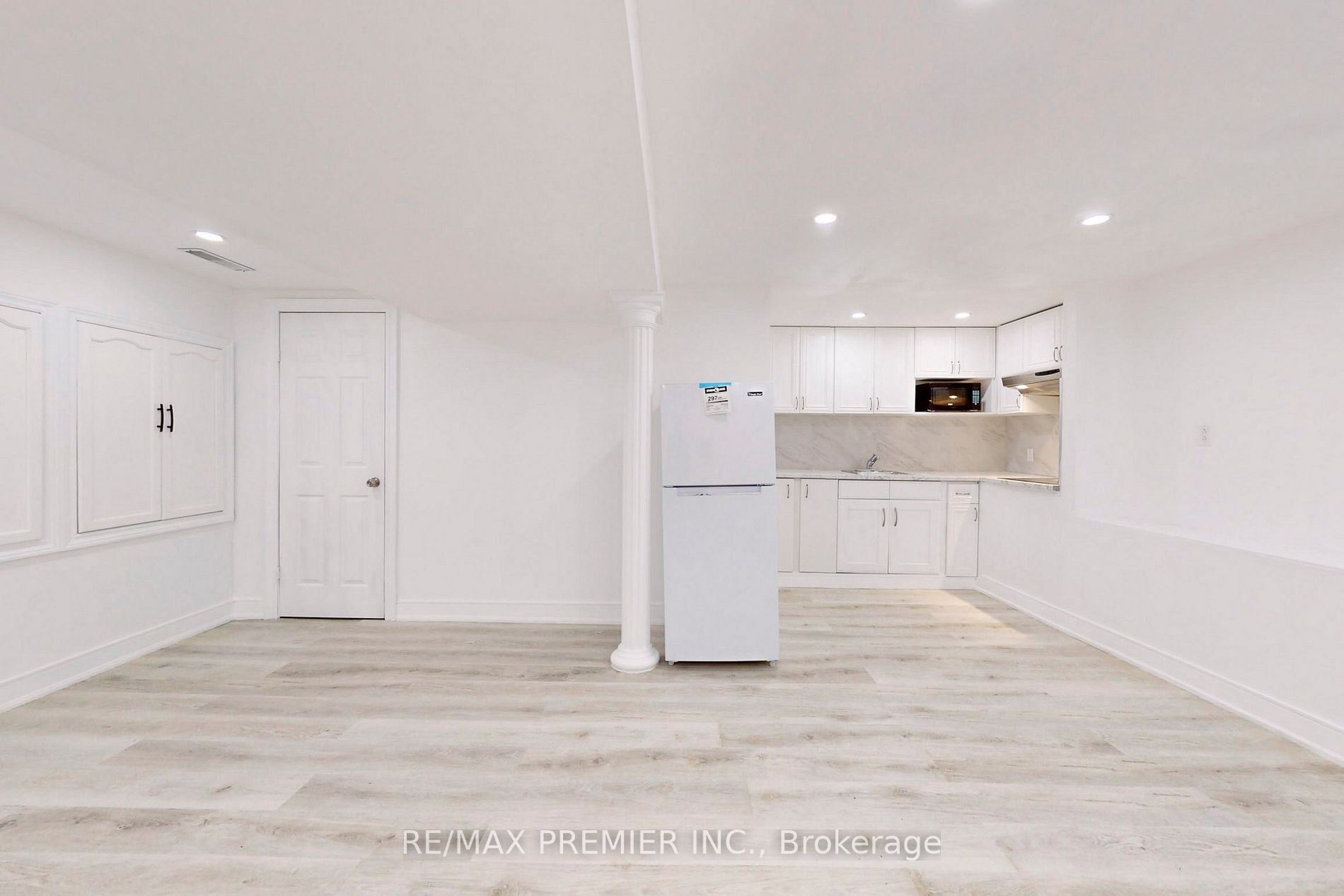 254 Andrew St