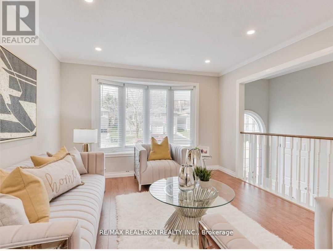 48 Imperial Cres