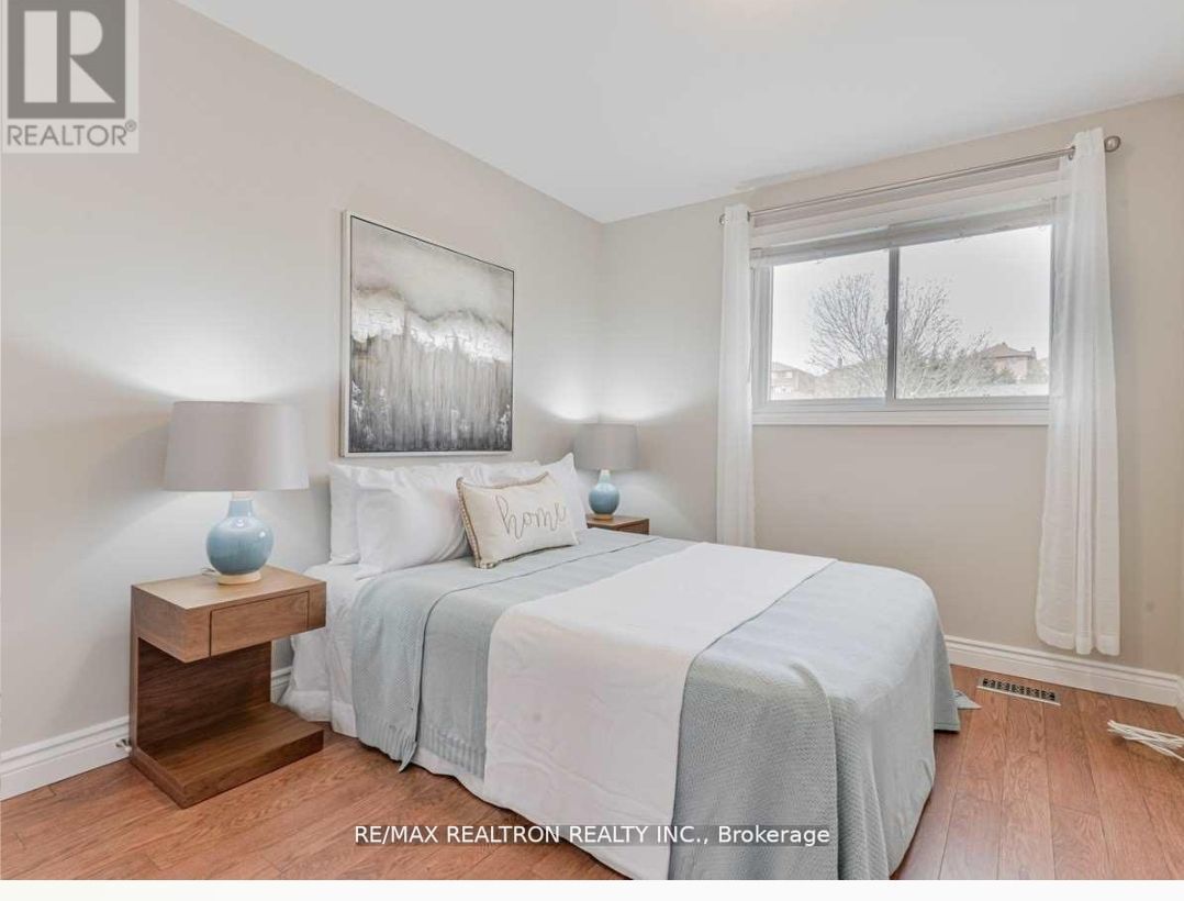 48 Imperial Cres