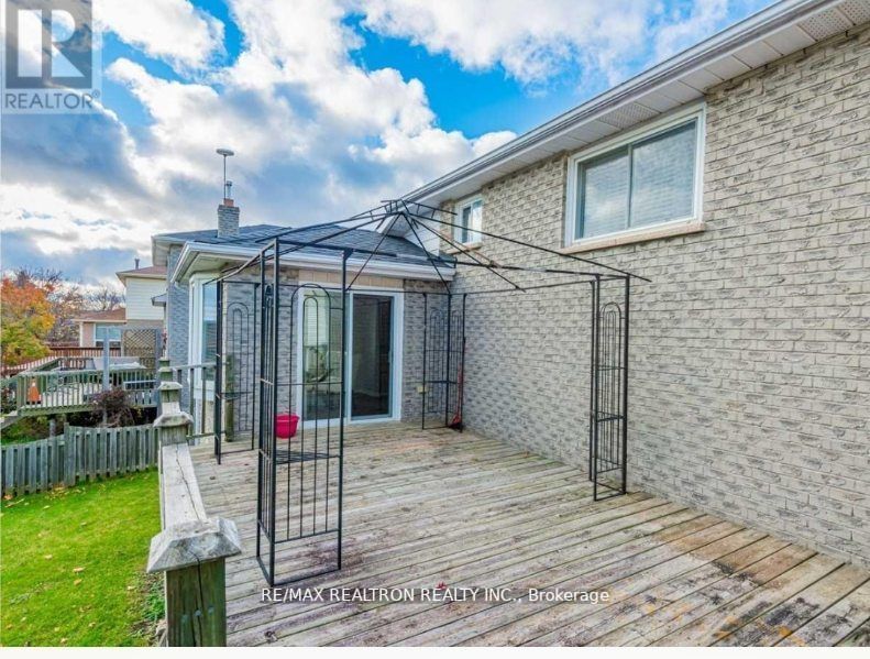 48 Imperial Cres