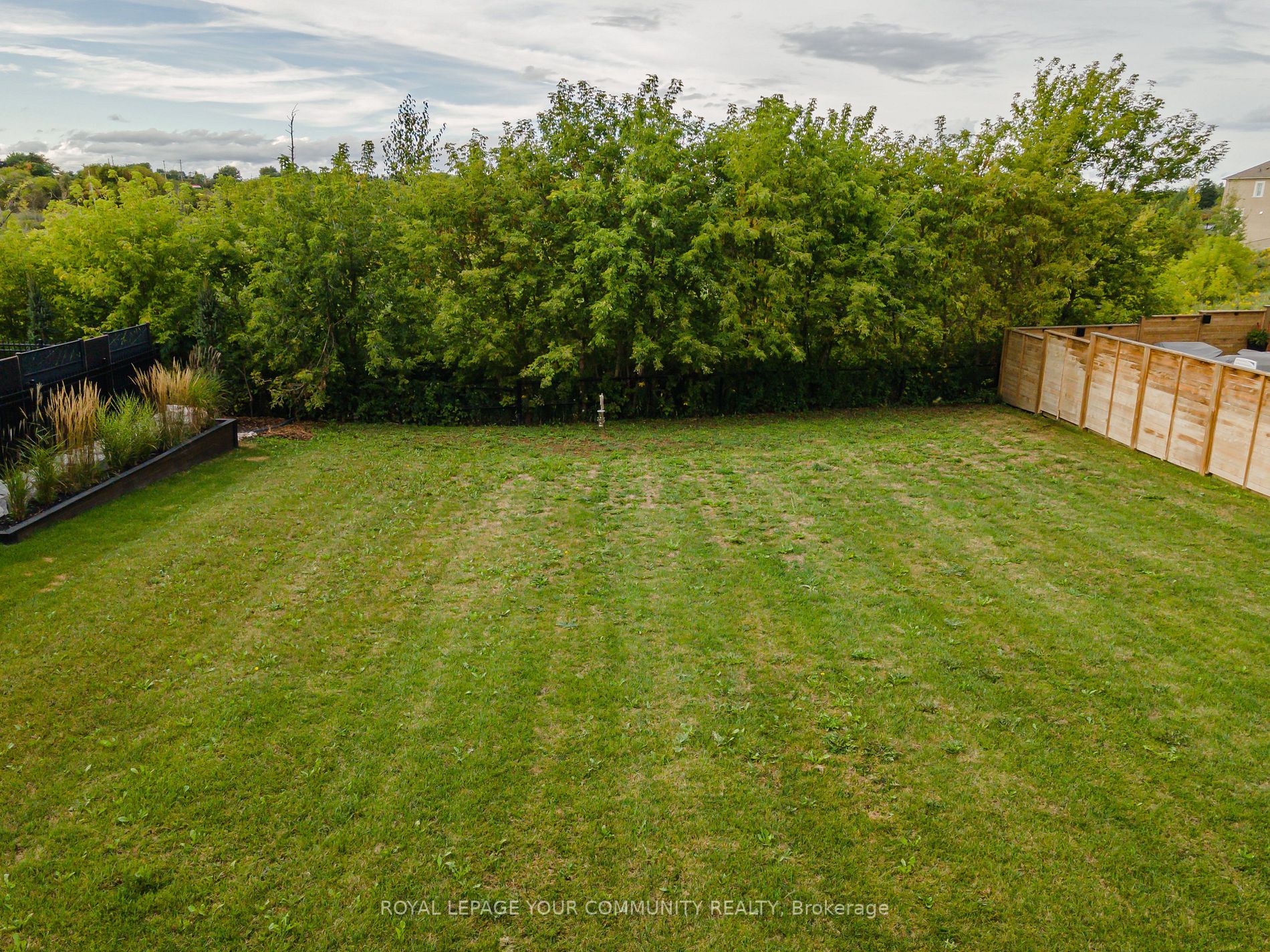 32 Coppermine Crt