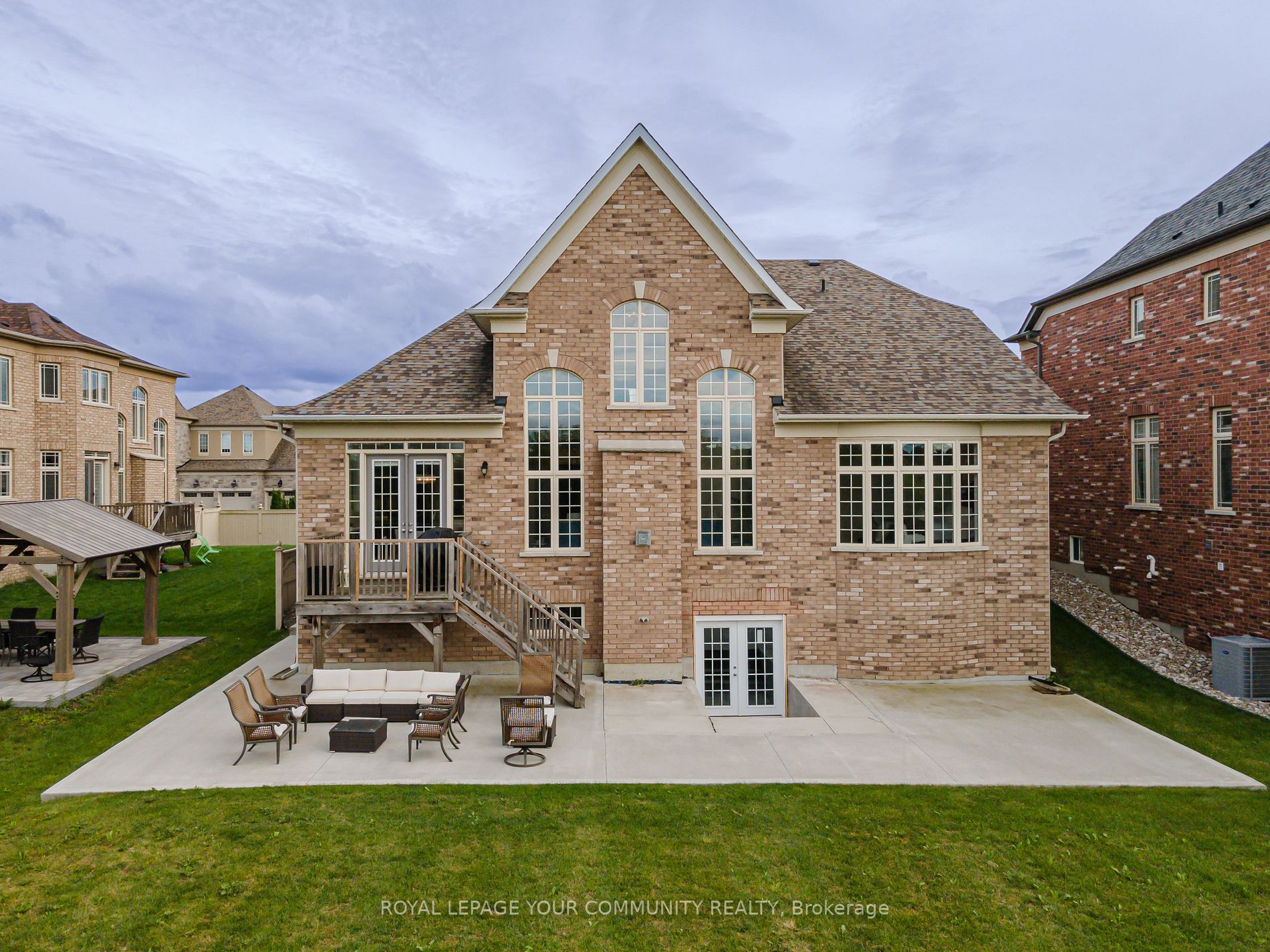 32 Coppermine Crt