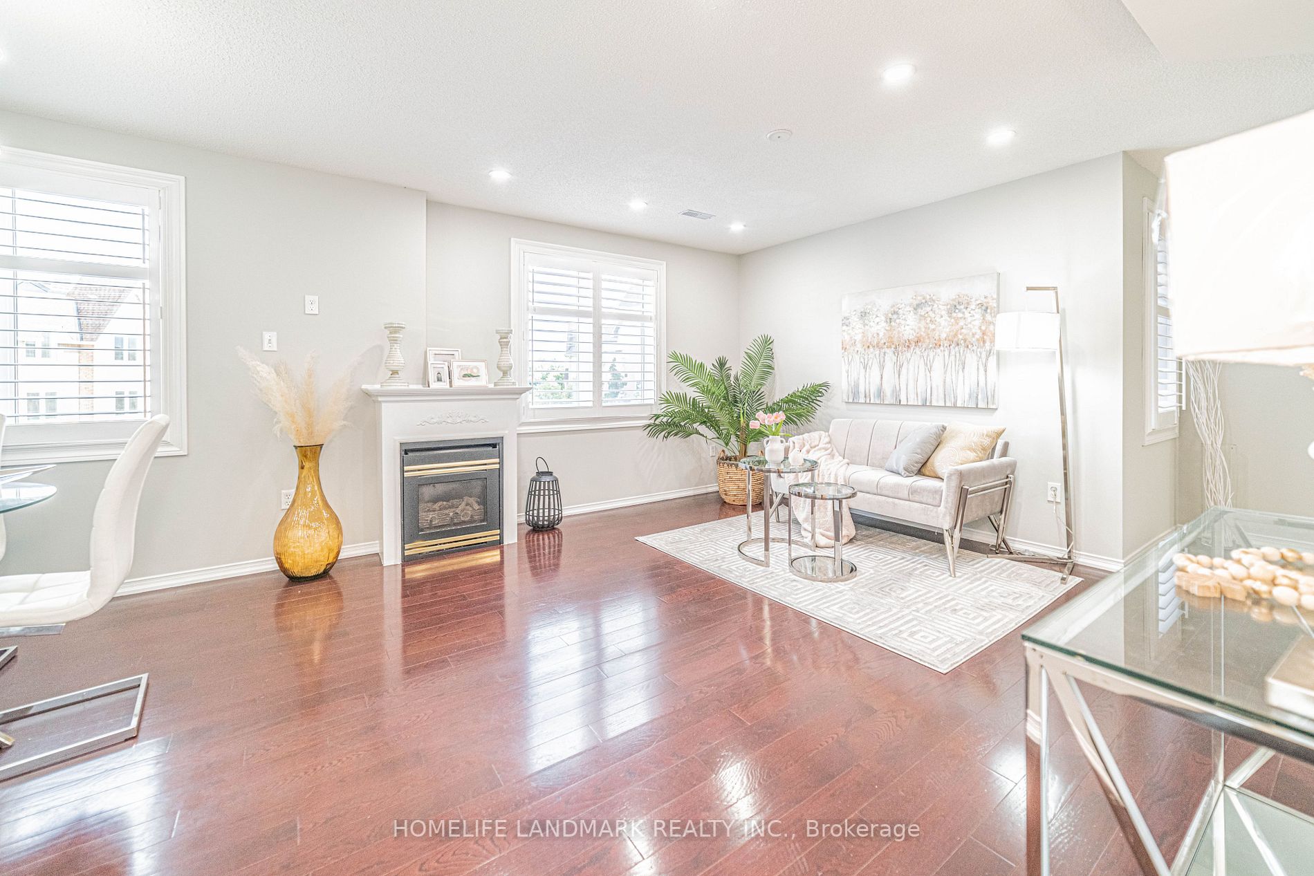 75 Weldrick Road E, #1025