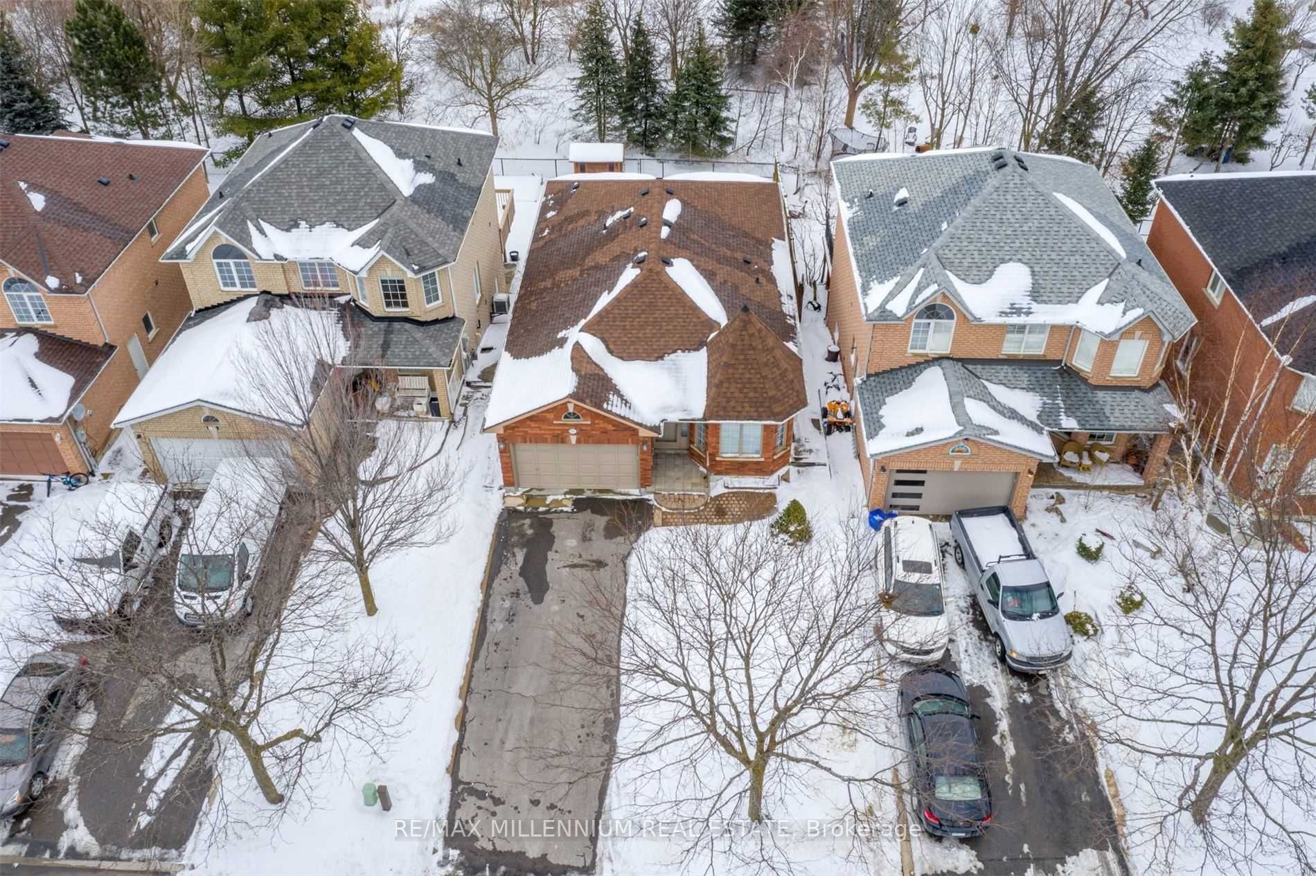 155 Ashton Dr