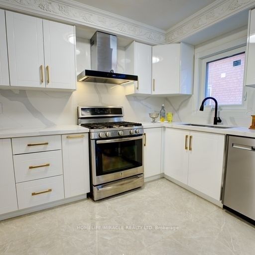 31 Clarion Cres