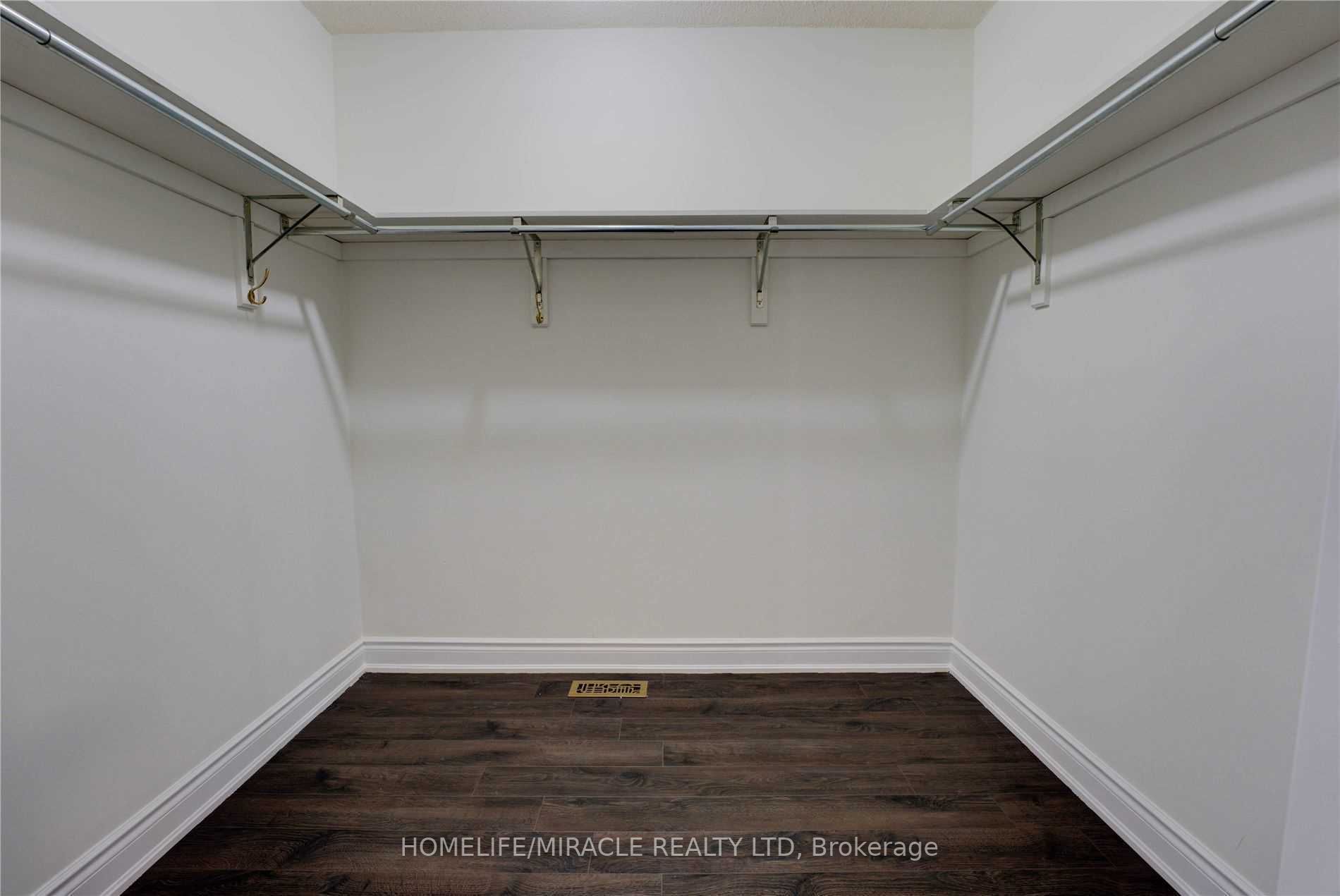 31 Clarion Cres