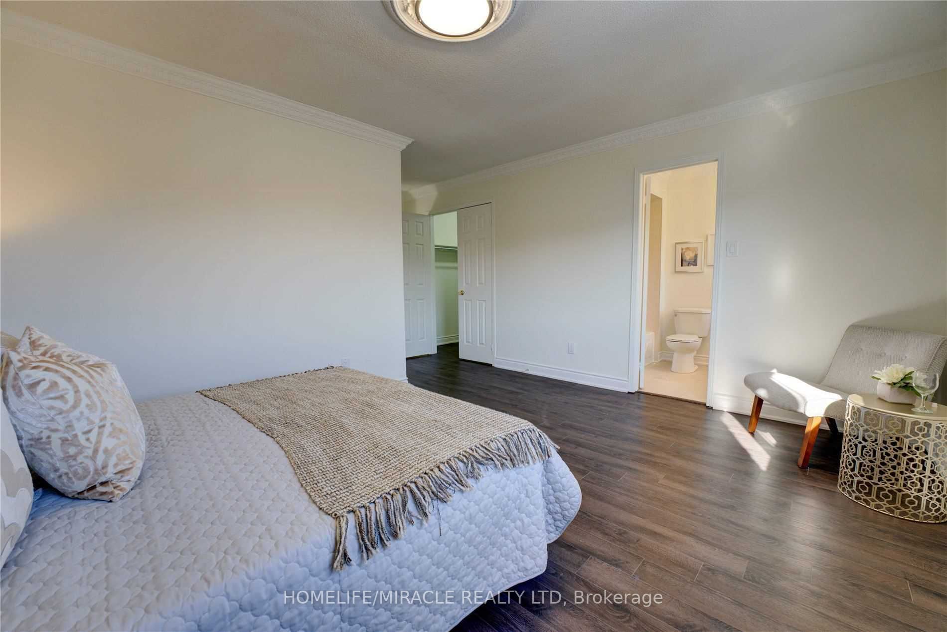 31 Clarion Cres
