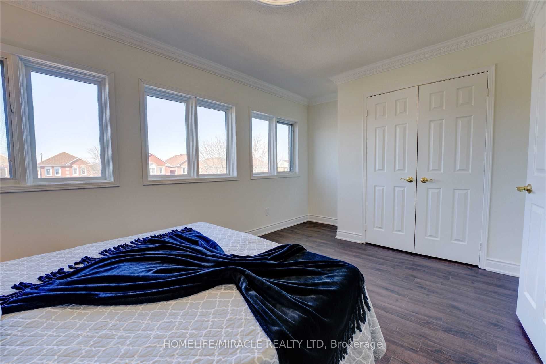 31 Clarion Cres