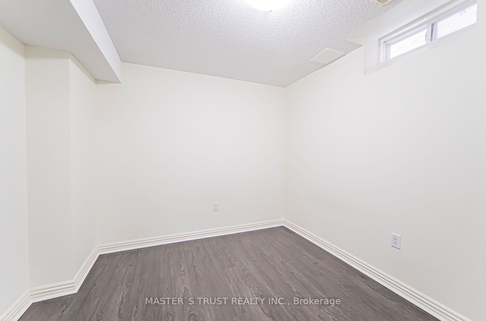 51 Evaridge Dr