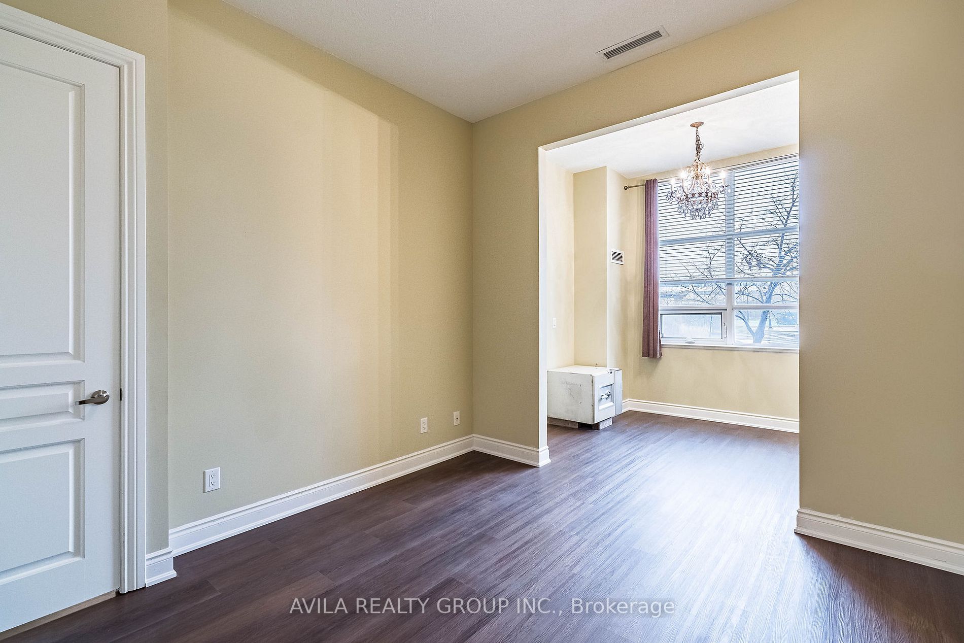 9235 Jane St, #104