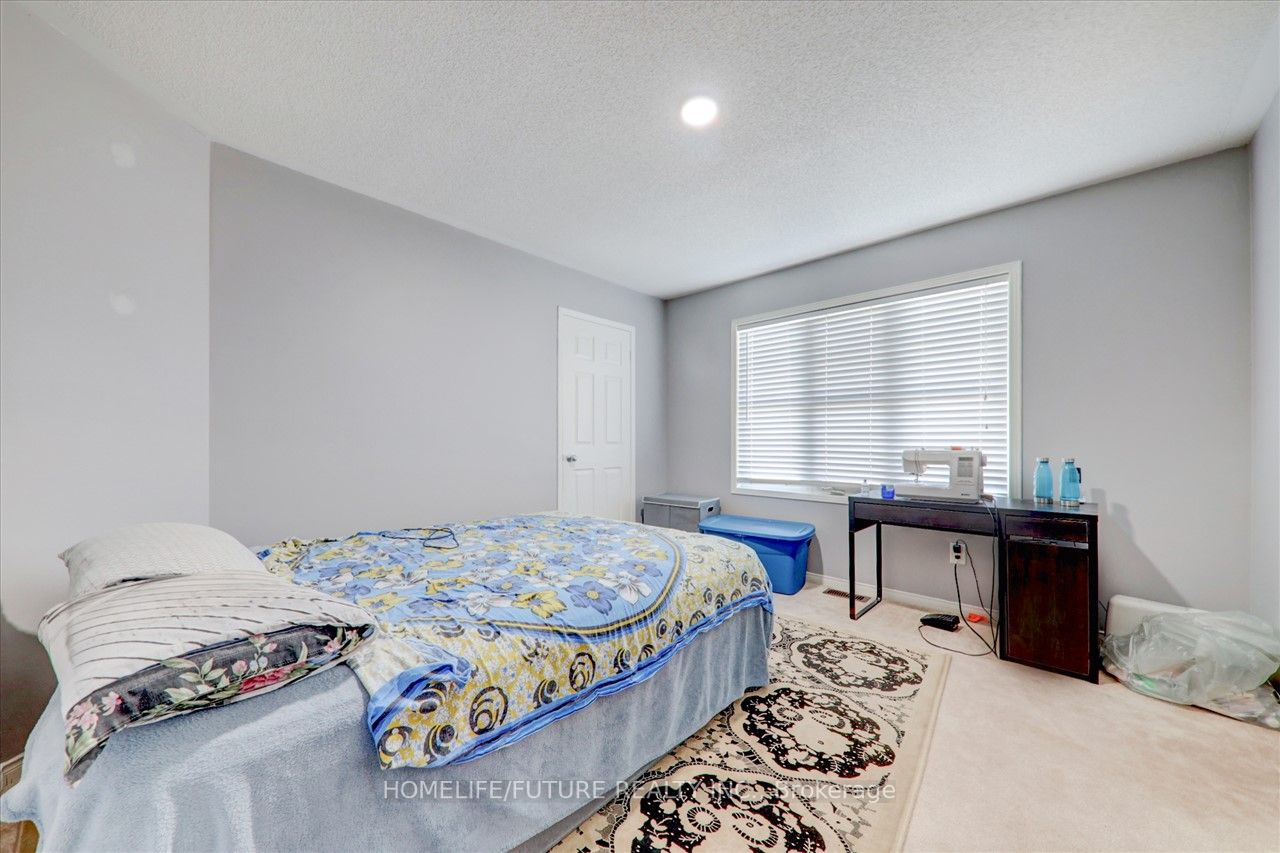 939 Miller Park Avenue, #Upper