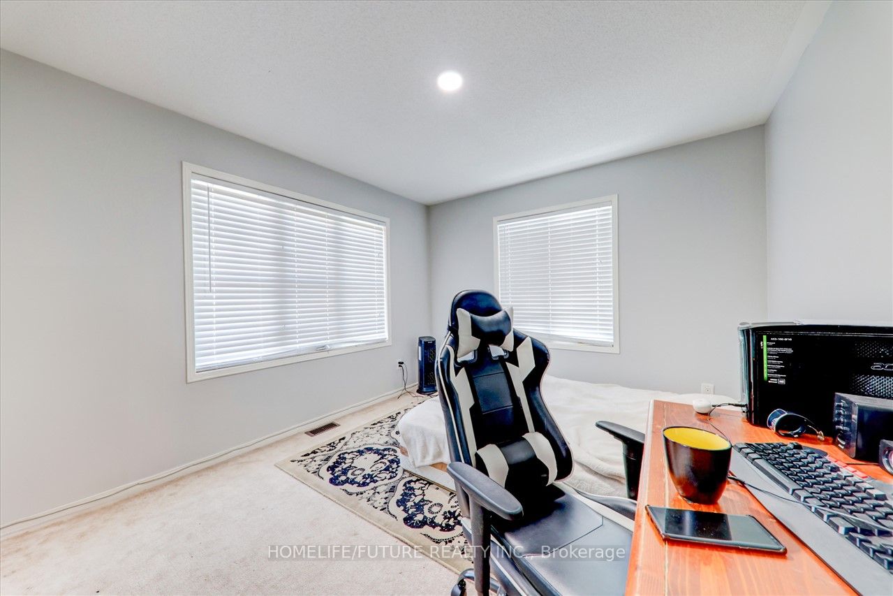 939 Miller Park Avenue, #Upper
