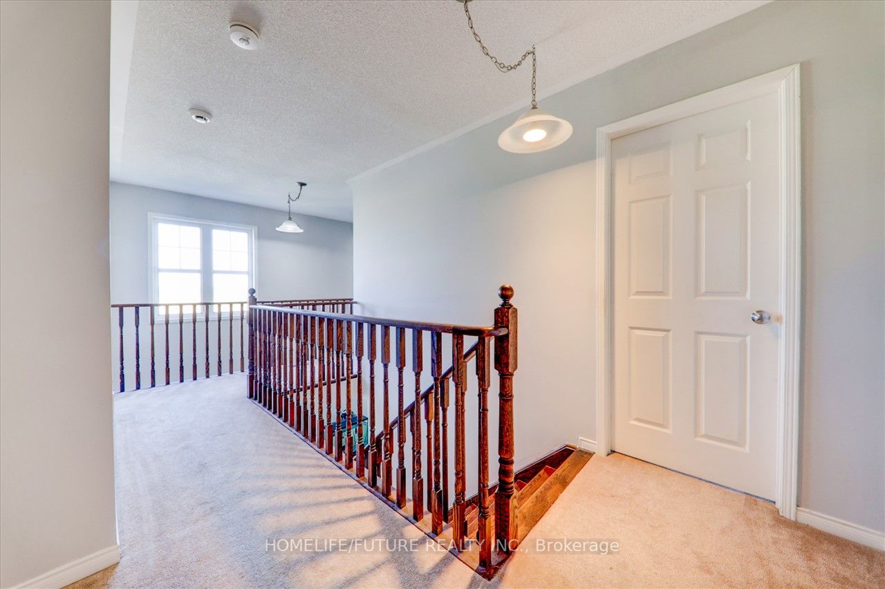 939 Miller Park Avenue, #Upper