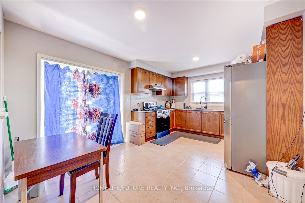 939 Miller Park Avenue, #Upper