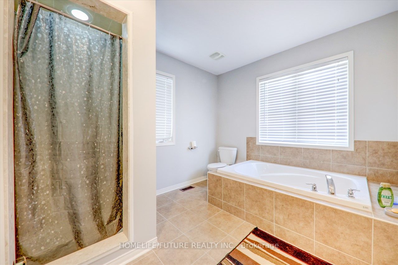 939 Miller Park Avenue, #Upper