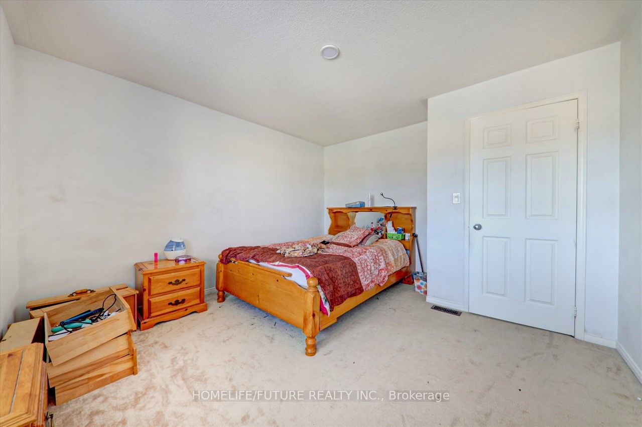 939 Miller Park Avenue, #Upper
