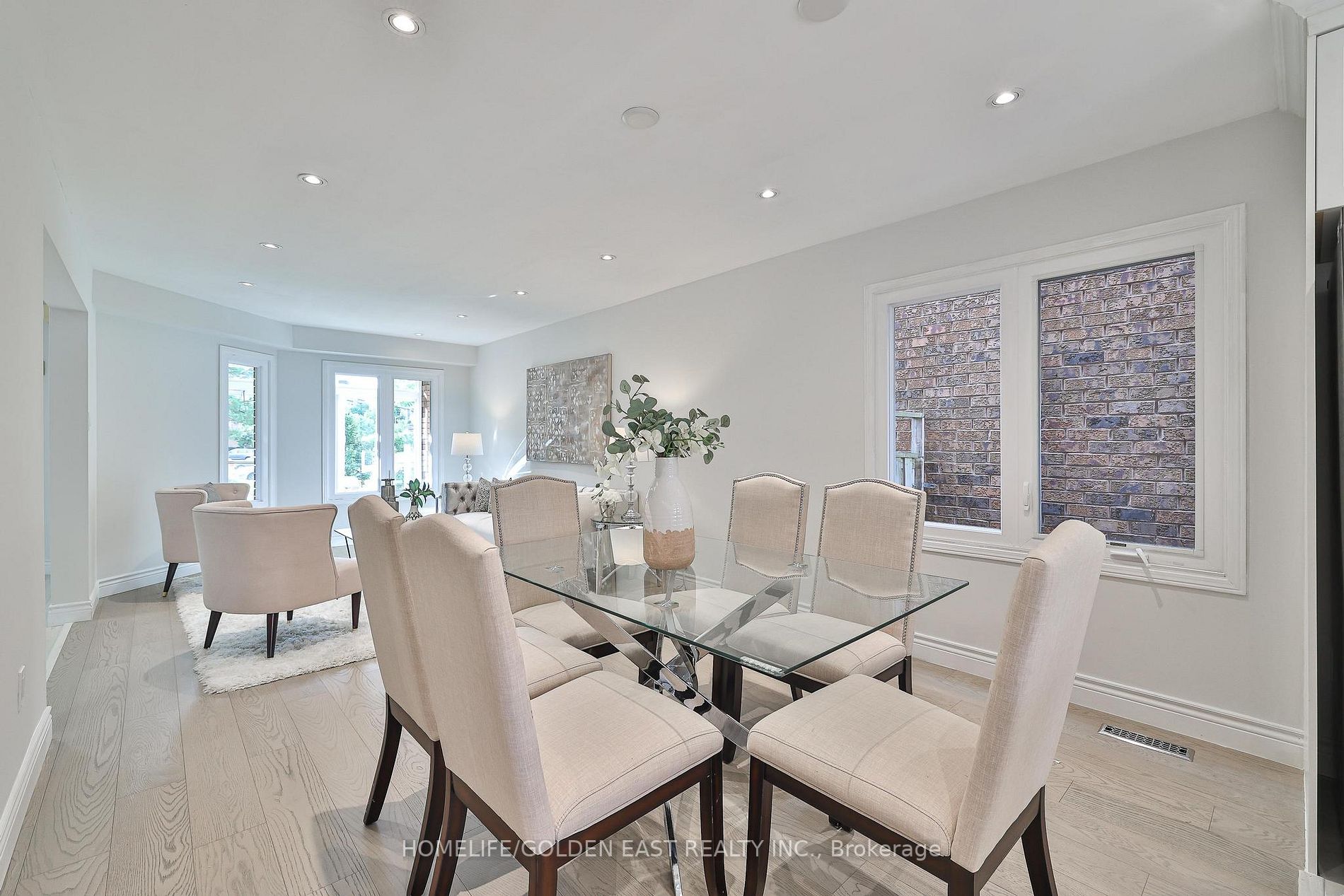 563 Conley Street