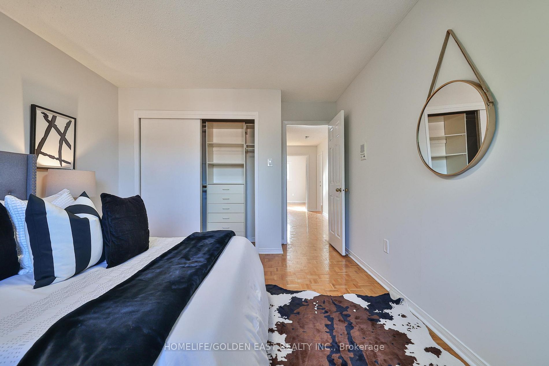 563 Conley Street