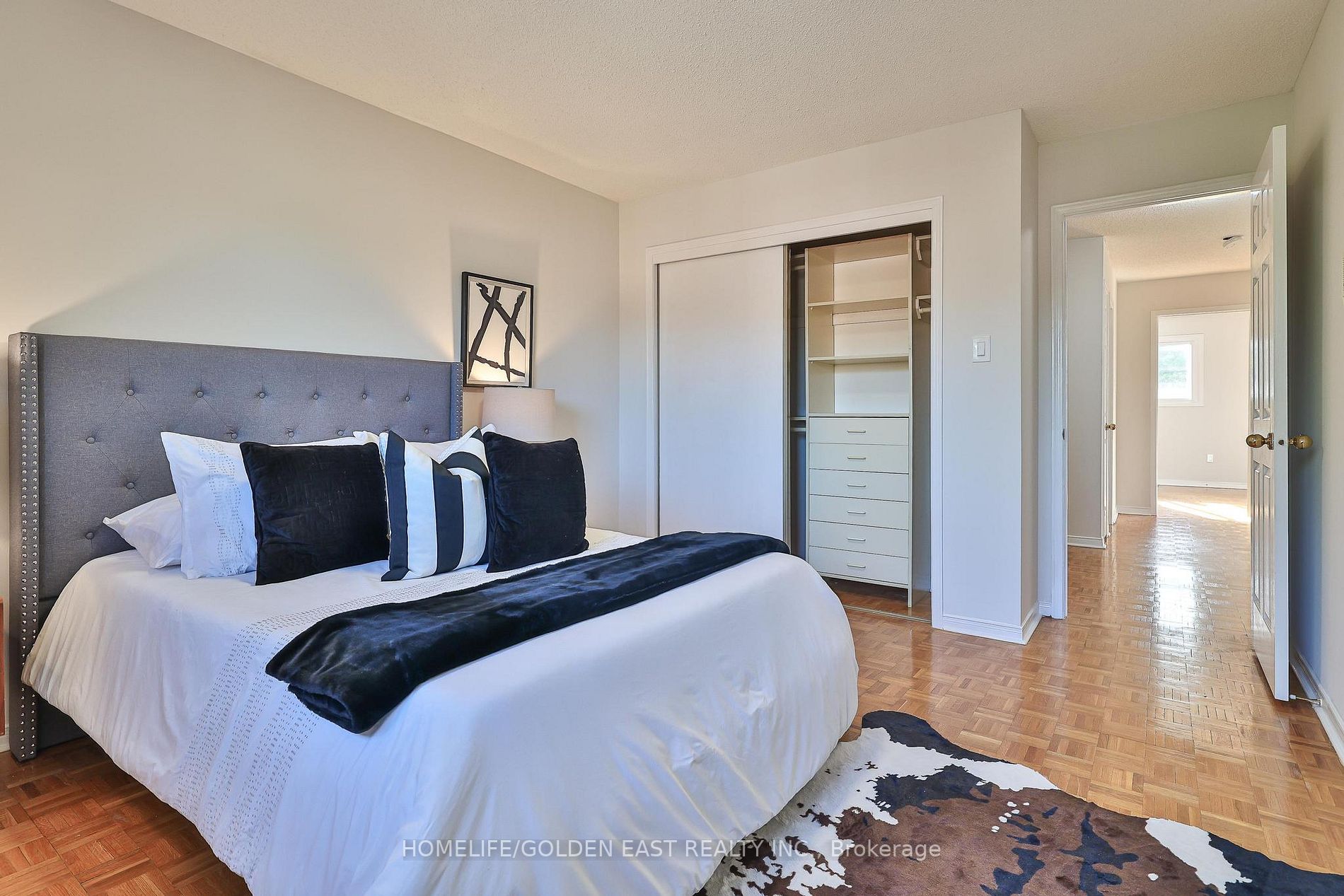 563 Conley Street